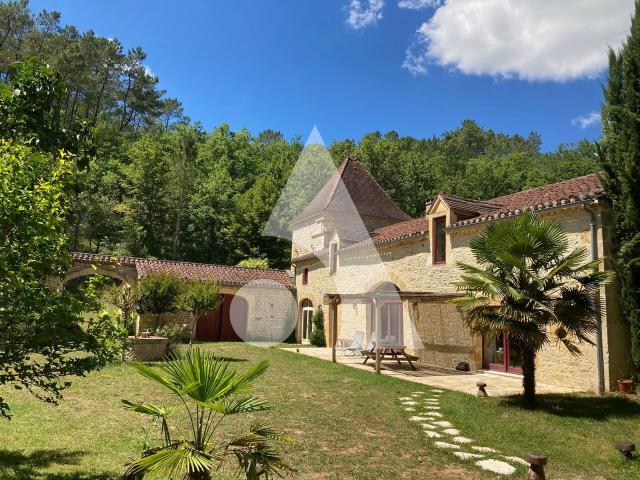 Domaine de caractère en pierre maison, 3 gîtes, piscine et. 500m² Prayssac
