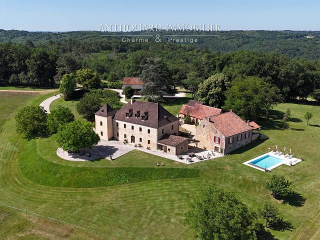 Domaine de caractère sur 27ha 520m² Saint Cyprien