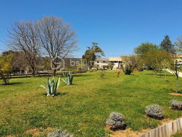 Domaine de 2,9 Hectares – Mas de 260 m² – 4 Logements