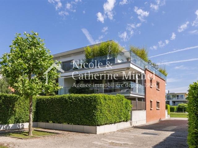 Domaine des Perrières Coppet Luxusapartment 4.5 Zimmer