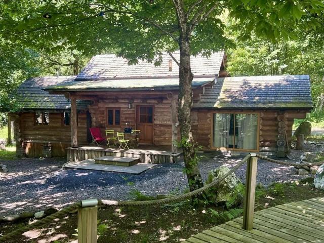 Domaine exceptionnel en Corrèze avec logements insolites sur. m² Monceaux sur Dordogne