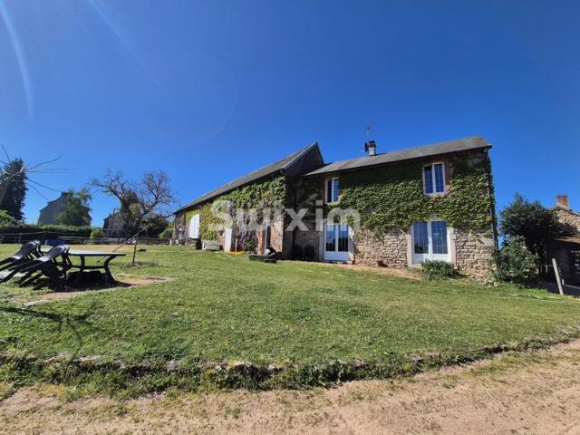 Domaine équestre avec 4 chambres à La Roche en Brenil