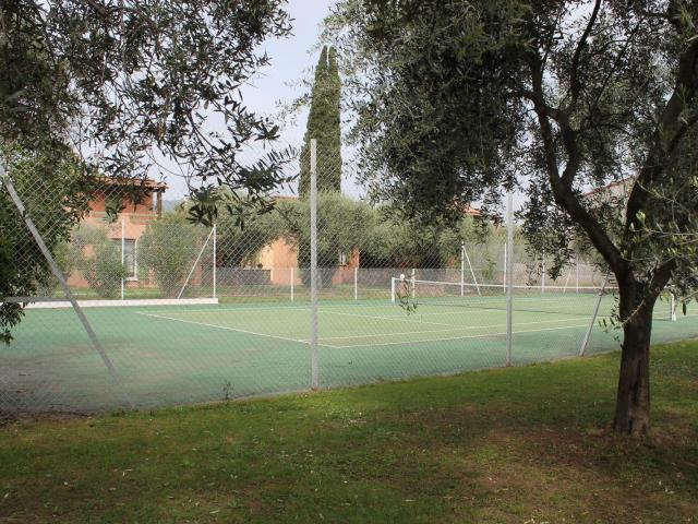 Domaine familiale avec piscine et tennis