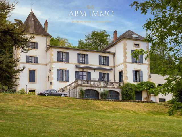 Domaine Hotelier & Gastronomique Au Coeur Du Perigord 833m² Périgueux