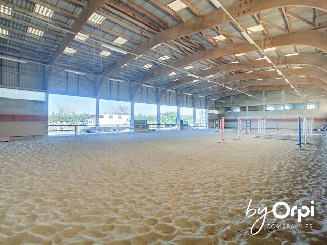 Domaine poney club à Vendre 127m² Durdat Larequille