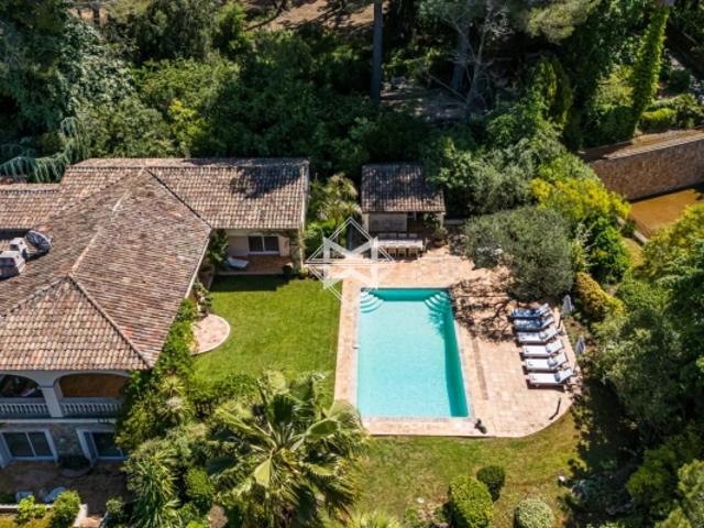 Domaine Privé et Sécurisé. EXCLUSIVITE