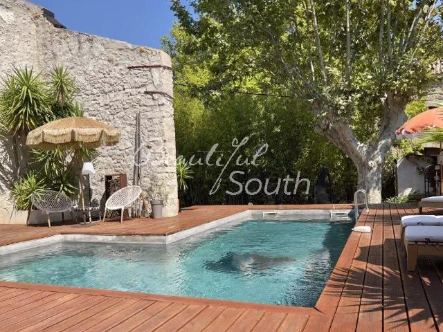 Domaine viticole réhabilité en 3 logements de charme avec pi. 403m² Narbonne
