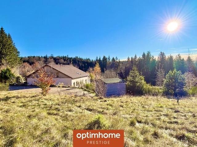 Domaine – 268 m² – 6 chambres et 6 salles de bain – Terrain. 268m² Champdray