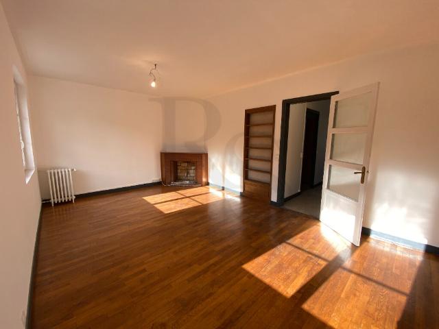 DOMFRONTEN POIRAIE A LOUER appartement 5 pièces