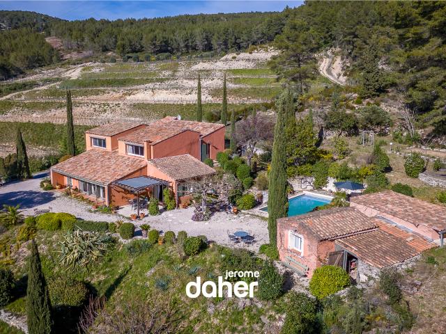 L’AMALIÉ: un parc privé dominant la baie de Cassis