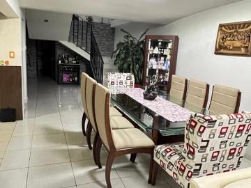 DOMINIO INMOBILIARIO PROPONE EN VENTA CASA EN SAN JUAN DE ARAGON II SECCION