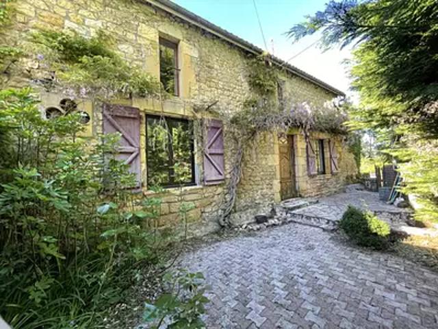 Domme 24250 Achat / Vente maison 8 pièces t8