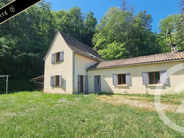 DOMME Venez découvrir cette belle maison, située entre la b. 107m² Domme