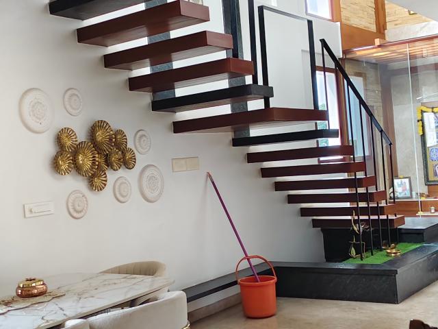 Dommlur 6+ Bedroom 1500 Sq. Ft. Apartment in Domlur Bangalore Listing ID: #9518
