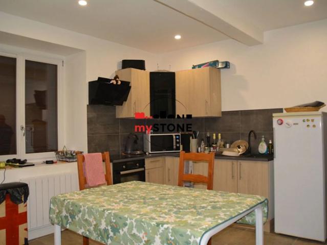 DOMPIERRE SUR CHALARONNE A LOUER Appartement T2 en RDC