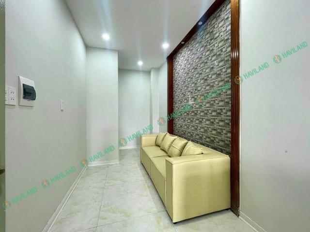 DON'T SCROLL PAST IF YOU'RE LOOKING FOR A ROOM IN HOA XUAN.