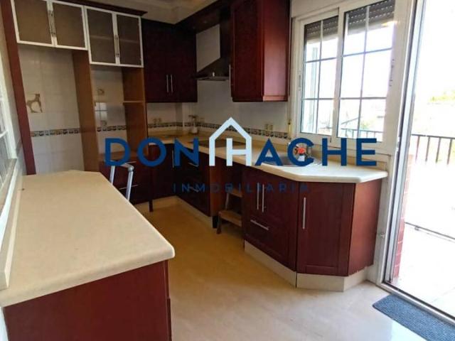 DON HACHE VENTE ESTA GRAN CASA EN VALVERDE DE MÉRIDA