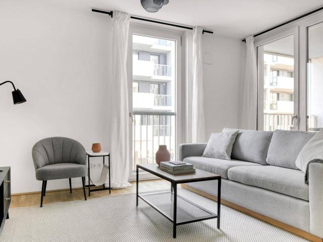 Donaumarina, Bestlage Donau & Innenstadt, direkt an der U Bahn, 2 Zimmer mit Fitness, Sauna, Loggia VIE122