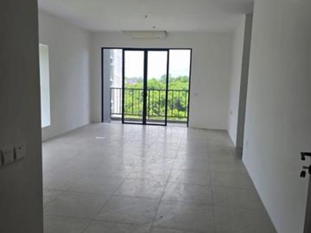 Doncaster Recidence Studio Corner Unit For Sale