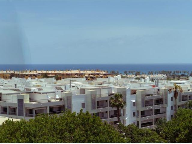 Donde el mar y la montaña forman parte de su hogar | Ático dúplex de diseño en San Pedro de Alcántar