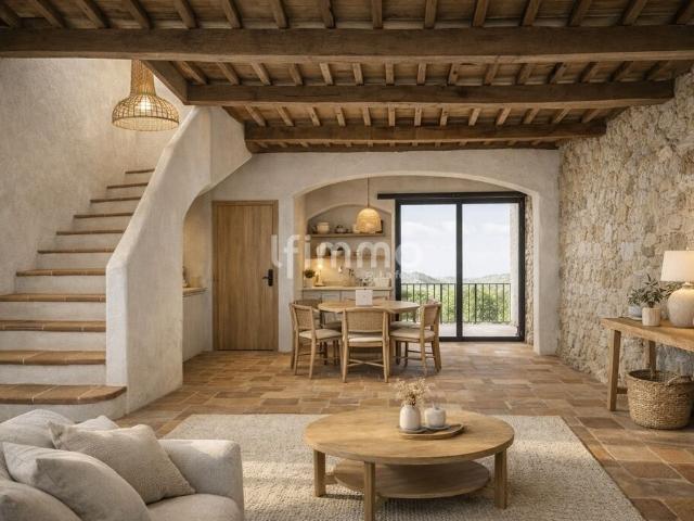 Donnez vie à 140 m² au cœur du village de Talairan