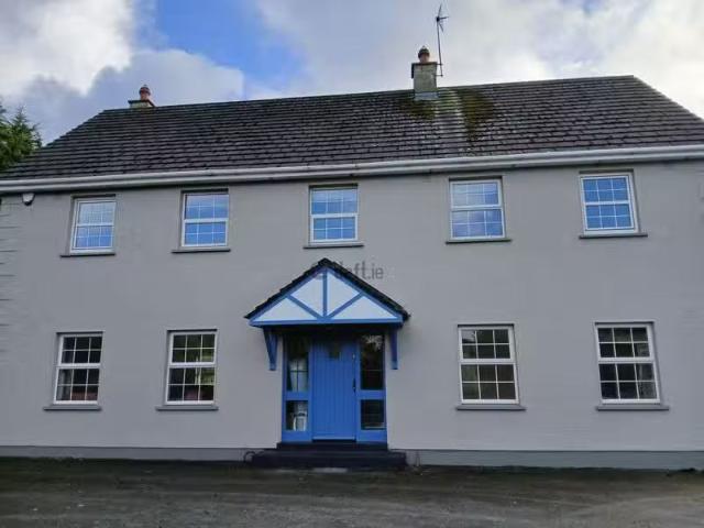 Donode, Ballymore Eustace, Naas, Punchestown, Co. Kildare is f.