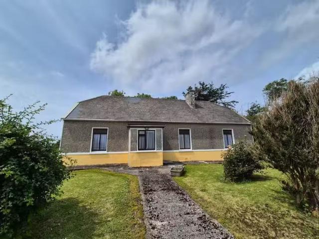 Doonmore, Doonbeg, Co. Clare, V15PW57 is for sale