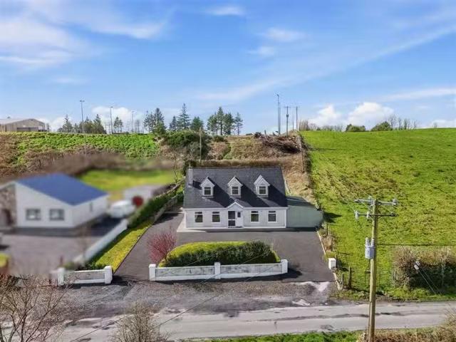 Doctors Road, Ballyhaunis, Mayo, F35 F768