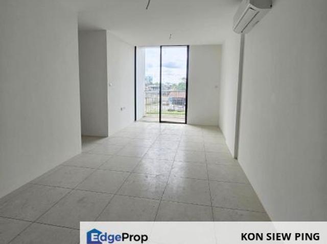 Docklands Apartment For Sale