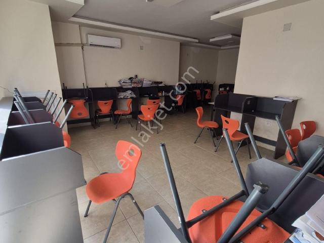 Doktorlar Caddesin'de İster Ofis İster İşyeri En İşlek Caddessinde Doktolar Caddesinde