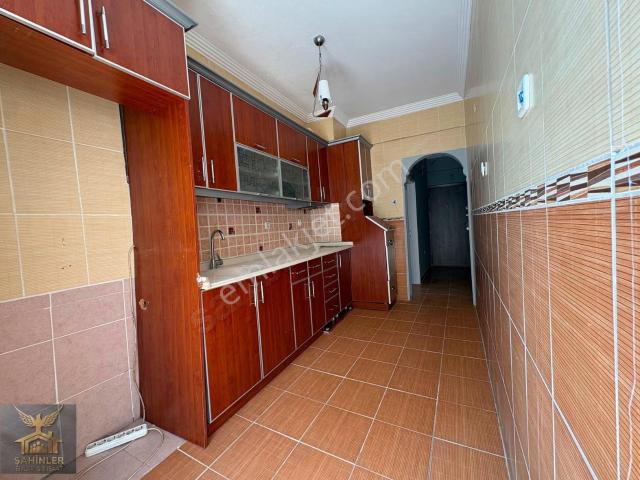 Dokuma'da Katta Asansörlü Cadde Üzeri 2+1 110m2 Daire