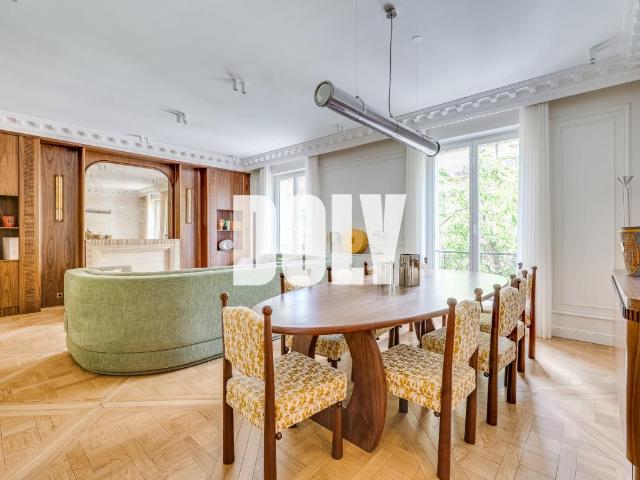 DOLY Appartement d'Exception, Plaine Monceau 75017