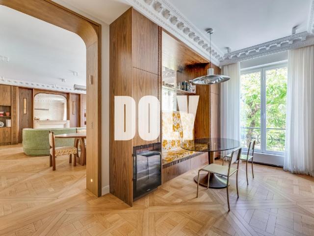 DOLY Appartement d'Exception, Plaine Monceau 75017