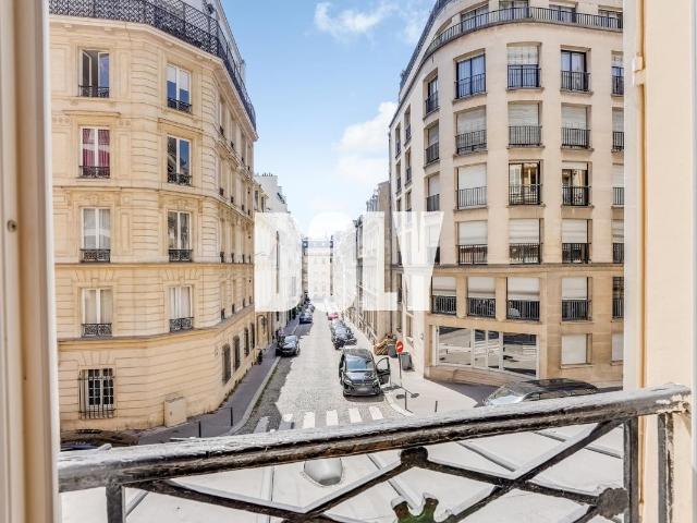 DOLY APPARTEMENT RUE GALILÉE, 75016
