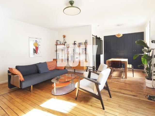 DOLY APPARTEMENT 2/3 PIÈCES MONTMATRE/LAMARCK 75018