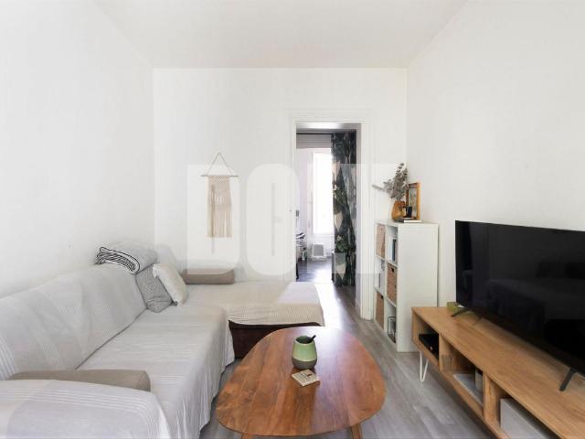 DOLY Appartement 39m2 2 pièces 75016 Paris