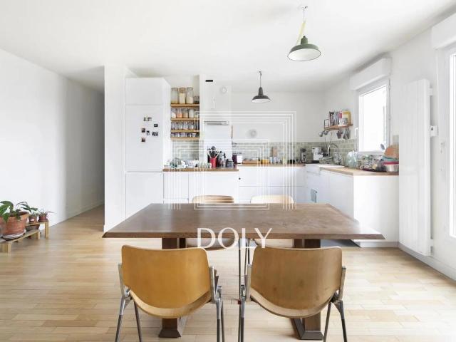DOLY LEVALLOIS PERRET 92 5 PIECES
