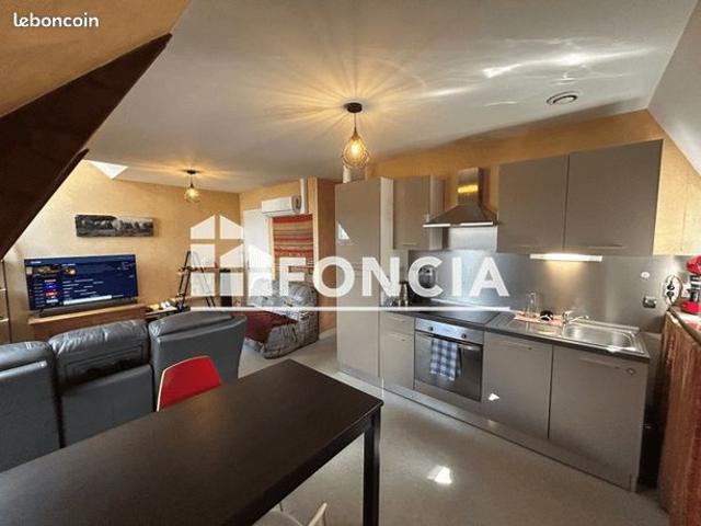 Dol de bretagne – centre ville appartement t2 36 m2 2eme etage