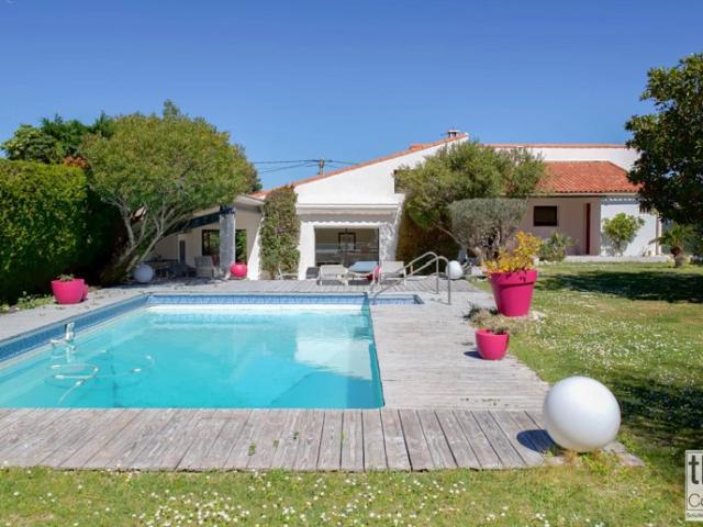 DOLCE VITA Propriété T6 de 267m² 1200m² de terrain