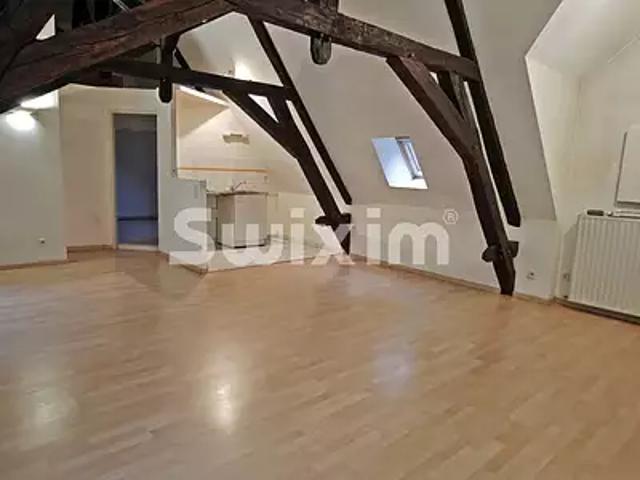 Dole 39100 Achat / Vente appartement 2 pièces t2 au dernier étage