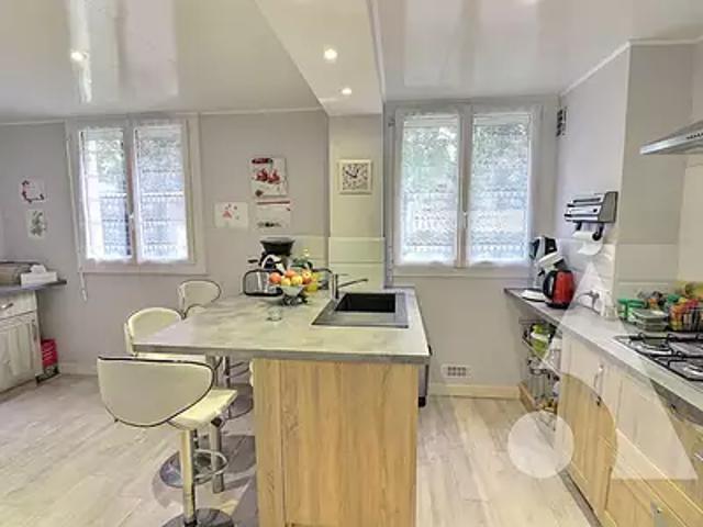 Dole 39100 Achat / Vente appartement 3 pièces t3 au dernier étage