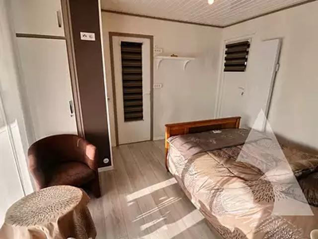 Dole 39100 Location appartement 2 pièces t2 au dernier étage