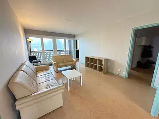 Dole 39100 Location appartement 5 pièces t5 au dernier étage cave