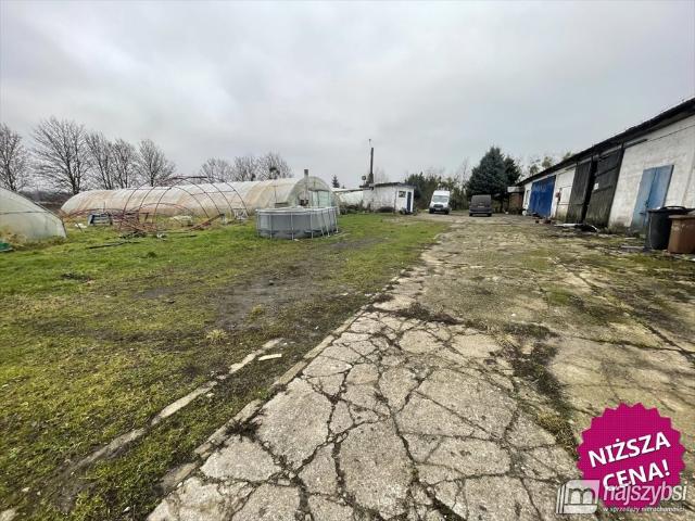 Dolice, 690 m2