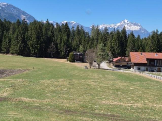 Dolomiten Panorama Waldrand Idylle 2.930 m² Gesamtareal in Bestlage