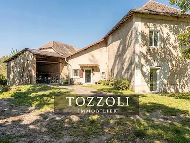 Dolomieu 38110 Achat / Vente maison 5 pièces t5 au dernier étage cave