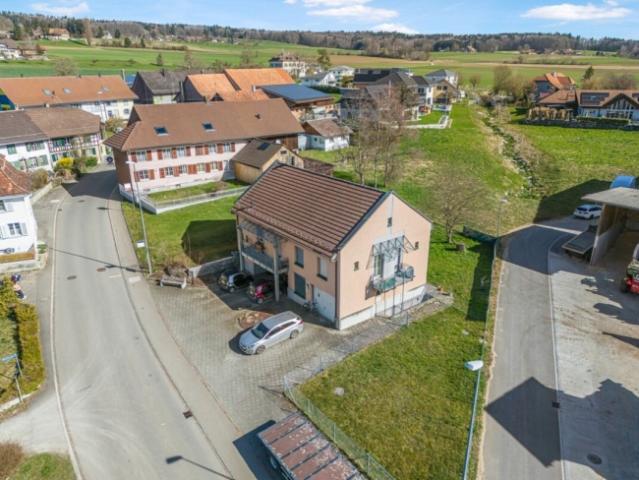DOPPELT HÄLT BESSER HAUS MIT ZWEI WOHNUNGEN