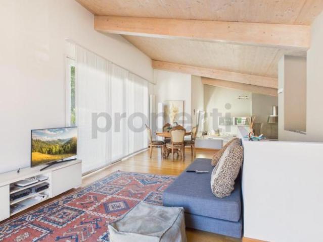 Doppeleinfamilienhaus 7.5 Zimmer