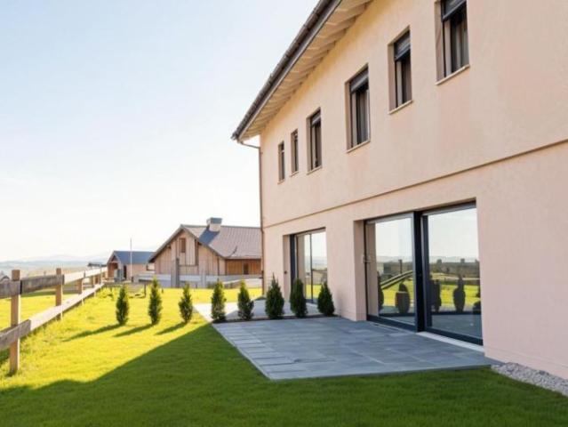 Doppeleinfamilienhaus 7.5 Zimmer
