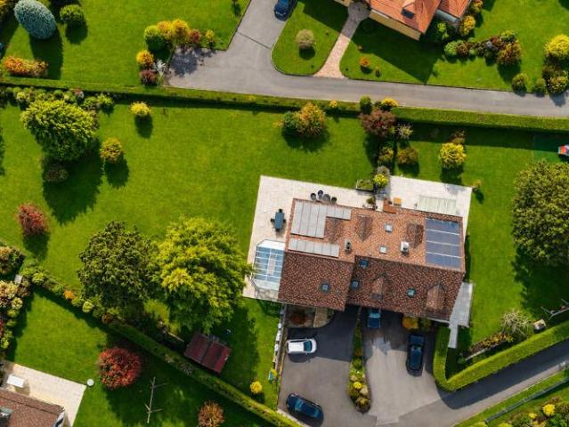 Doppeleinfamilienhaus 7.5 Zimmer